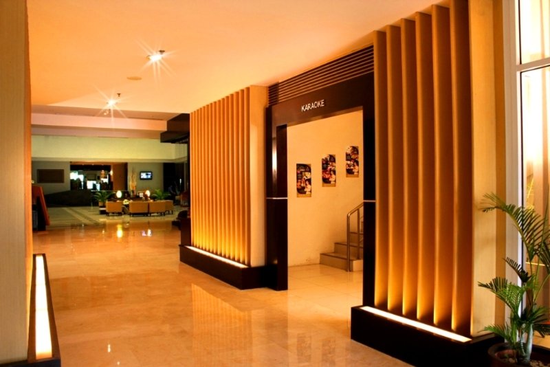 grand daira hotel palembang