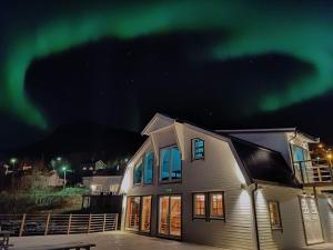 torsken brygge senja by heart