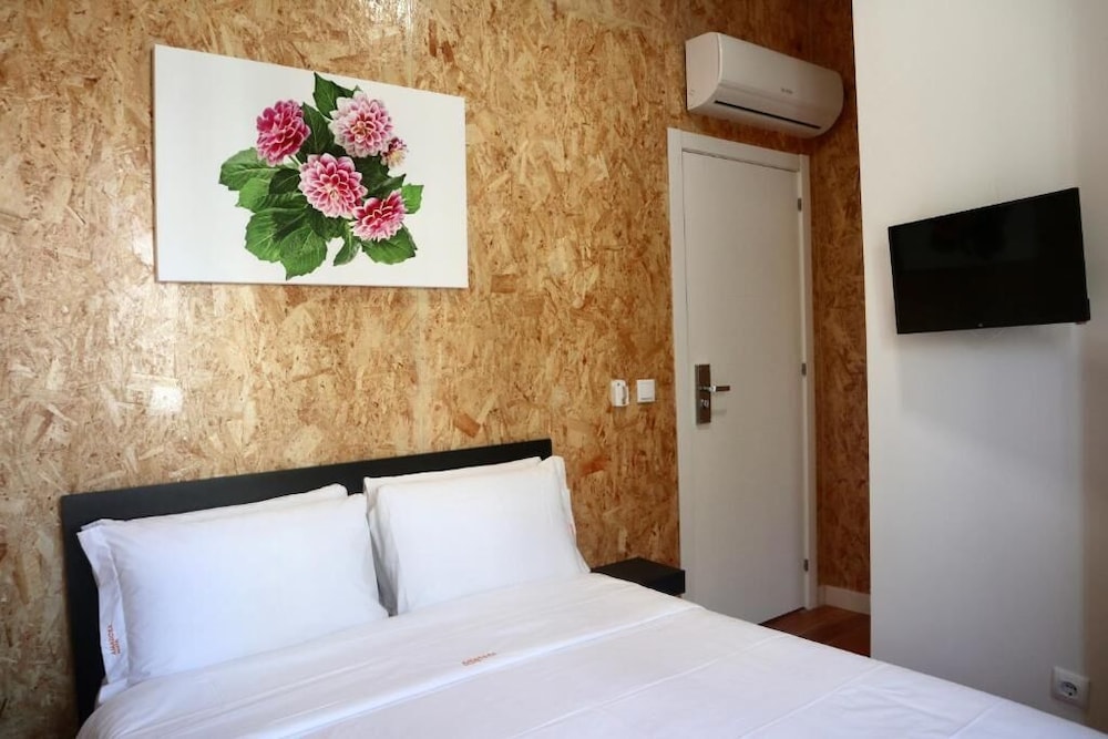amadora boutique hostel