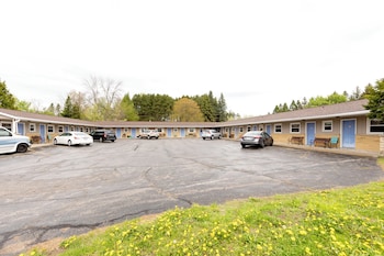 The Edgewood Motel,,2 star