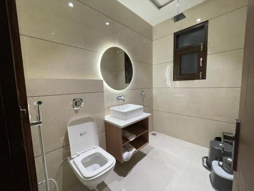 hotel crown savoy