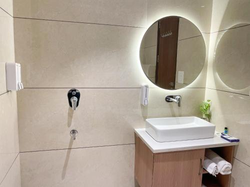 hotel crown savoy