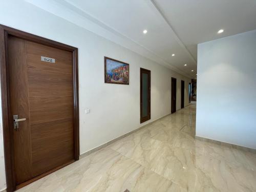 hotel crown savoy