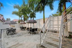 collection o palm tree resort