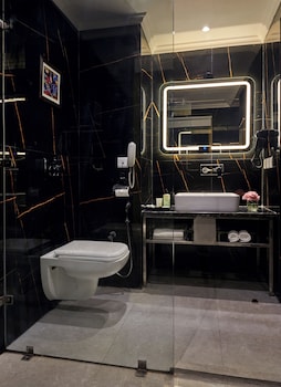 deventure sarovar portico patel nagar