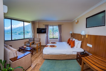 hotel fewa camp