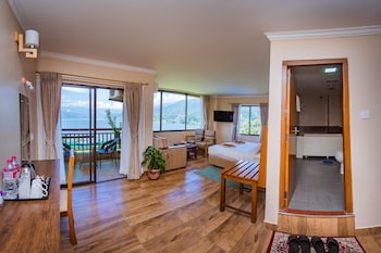 hotel fewa camp