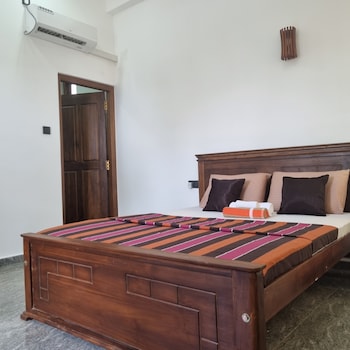 dhammika beach palace