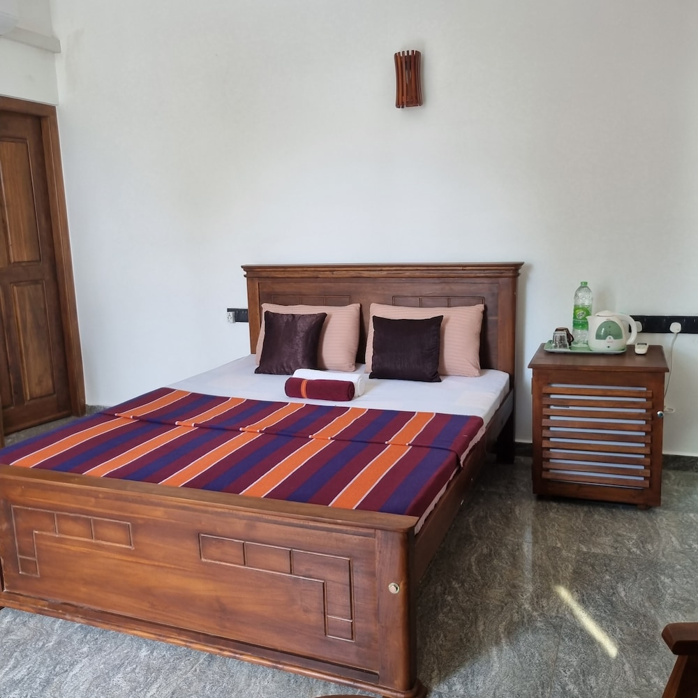 dhammika beach palace