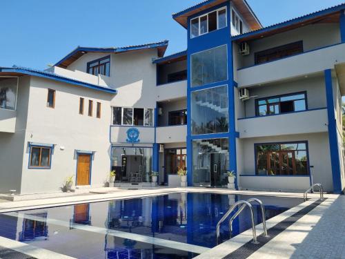 dhammika beach palace