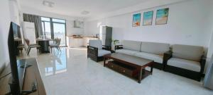 ocean breeze apartment