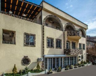 la casa hotel yerevan
