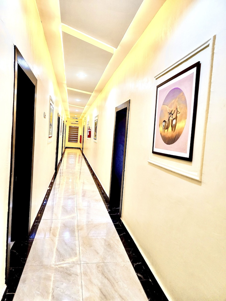 buddiez hotel and resort