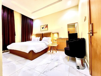 buddiez hotel and resort