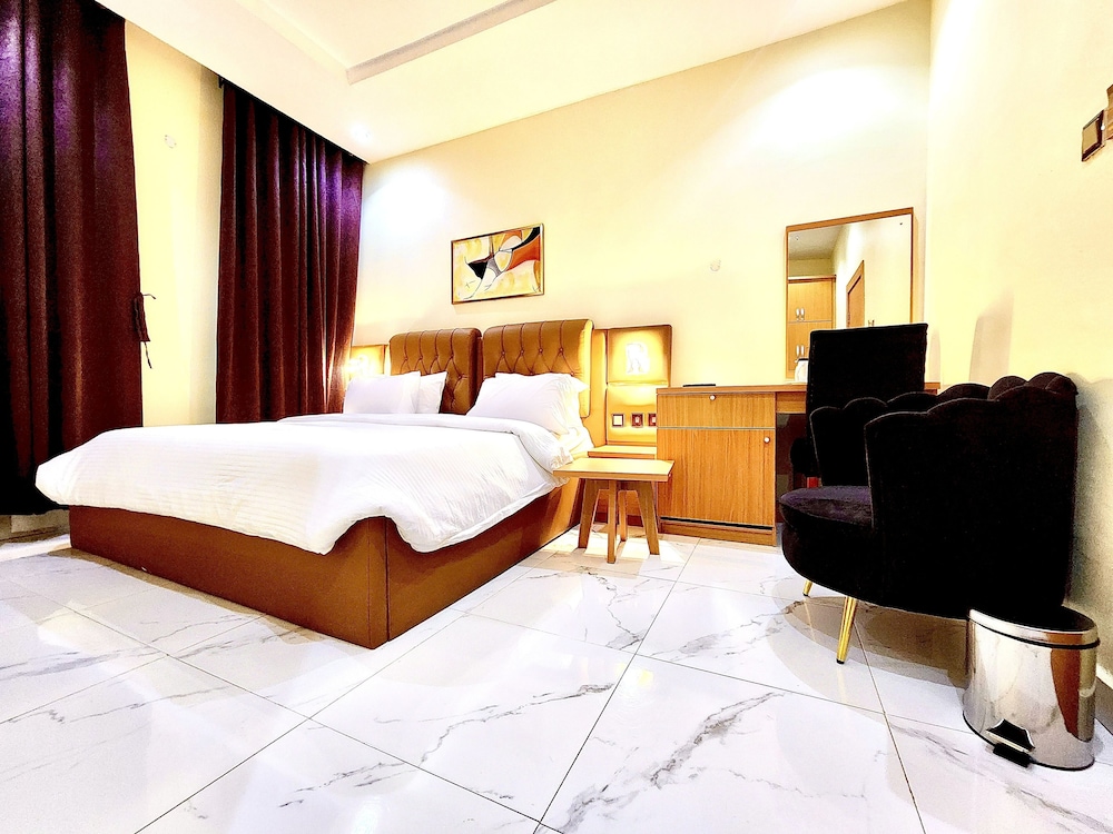 buddiez hotel and resort