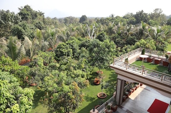 raaj resort