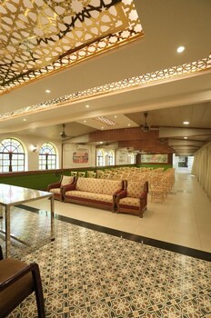 raaj resort