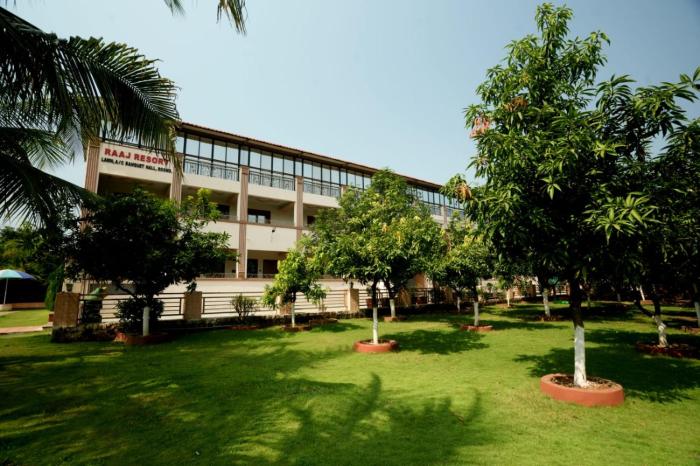 raaj resort