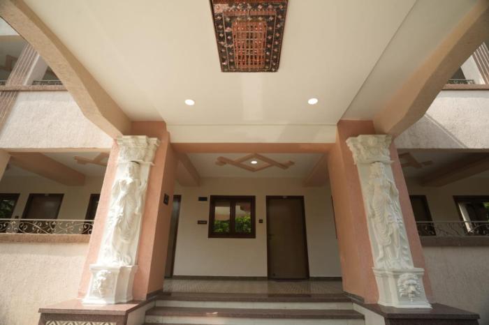 raaj resort