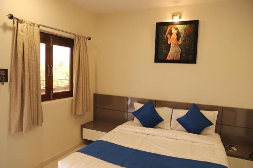 raaj resort