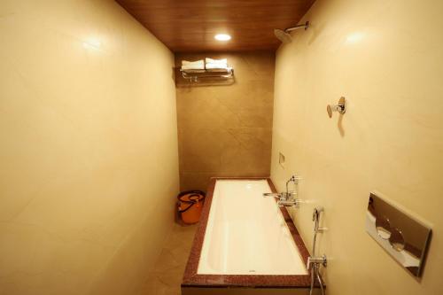 raaj resort