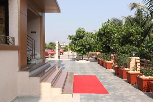 raaj resort