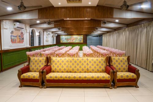 raaj resort