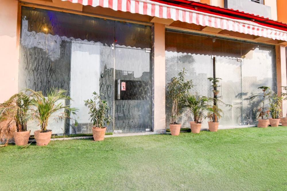 hotel o himgiri guest house