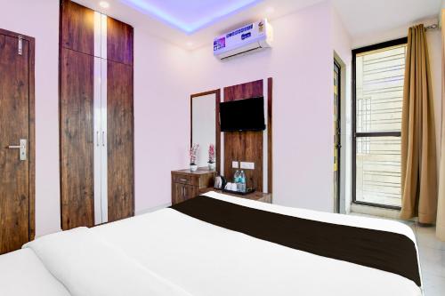 hotel o himgiri guest house