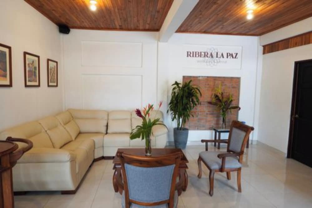 hotel ribera la paz