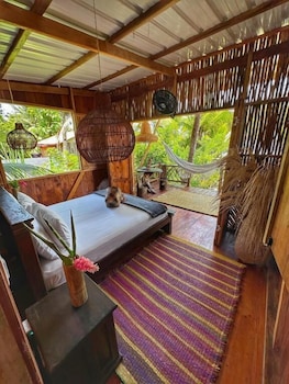tortuga bay eco hotel
