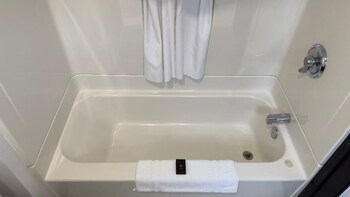 motel 7 inn and suites