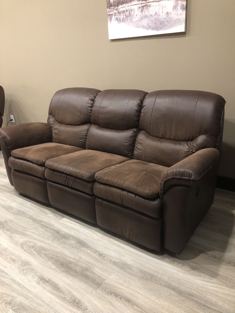 motel 7 inn and suites