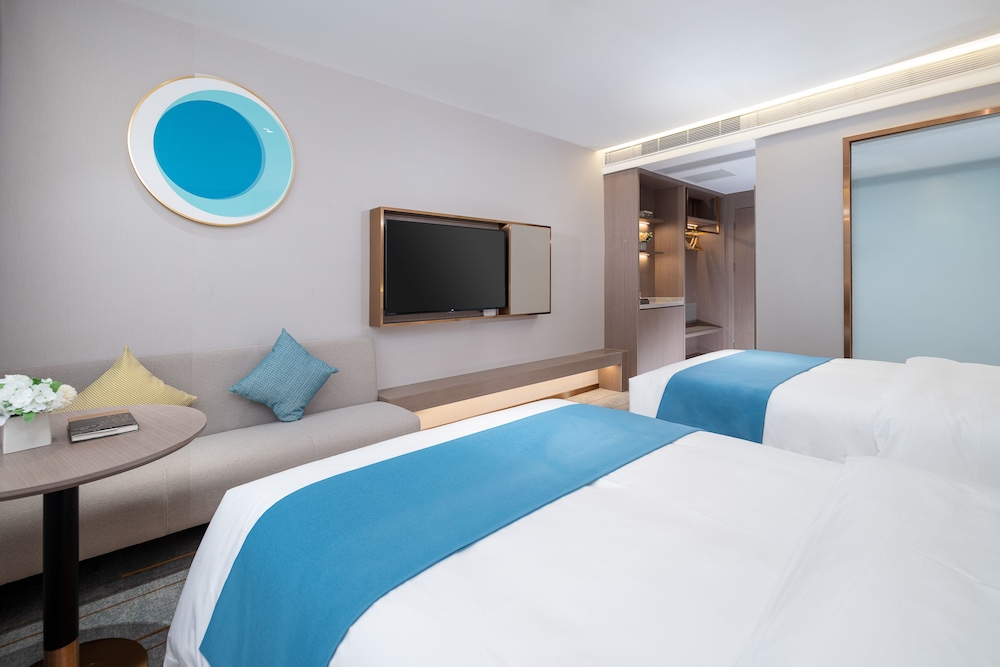 poltton international hotel