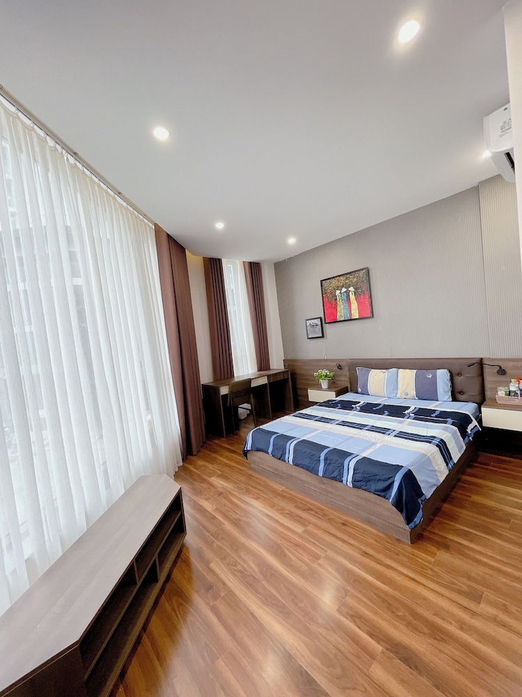 amy apartment hue