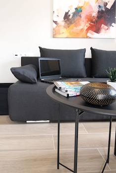 aello luxury apartments