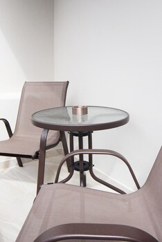 markopoulo mesogaias