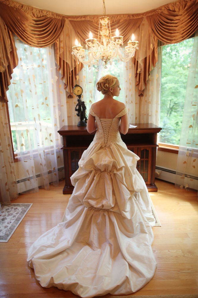 cherry valley manor luxury bed and breakfast