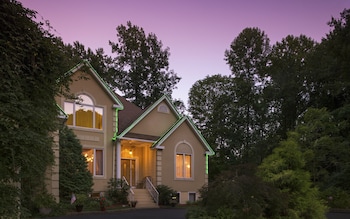 cherry valley manor luxury bed and breakfast