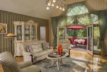 cherry valley manor luxury bed and breakfast