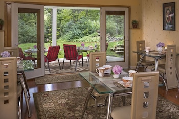 cherry valley manor luxury bed and breakfast