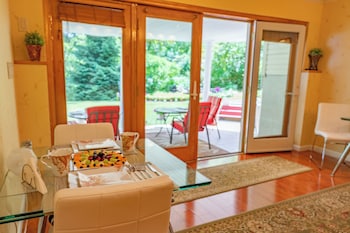 cherry valley manor luxury bed and breakfast