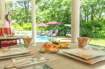 cherry valley manor luxury bed and breakfast