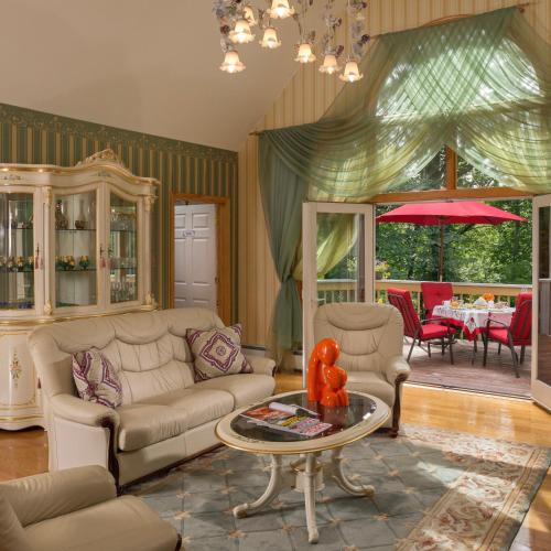 cherry valley manor luxury bed and breakfast