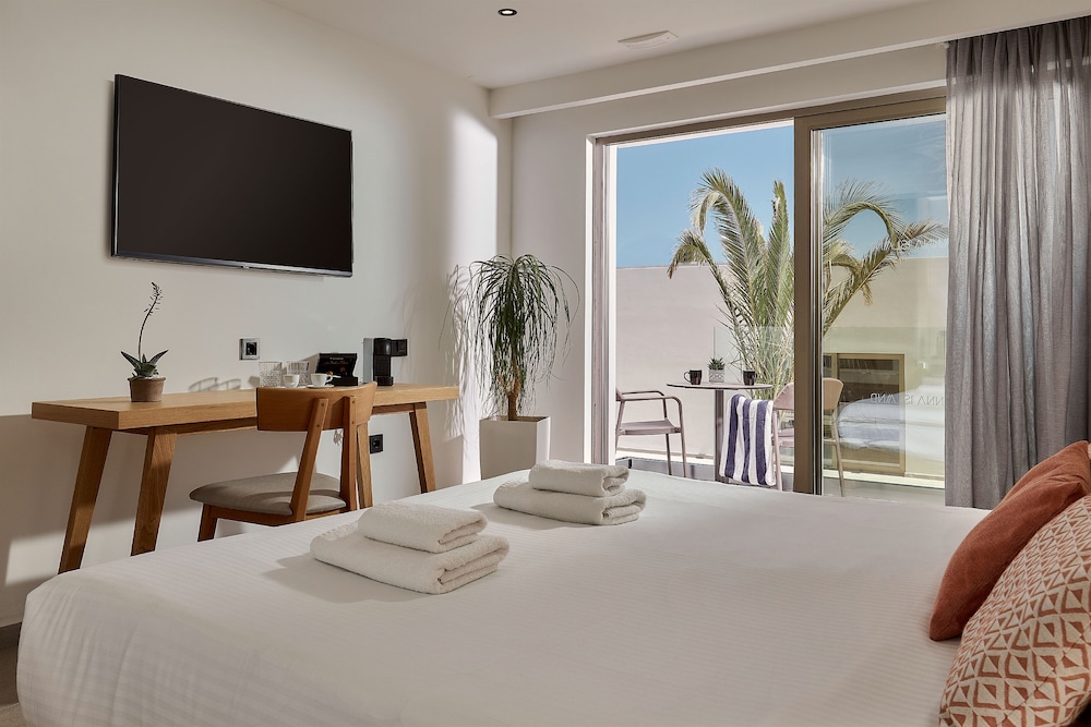 enorme santanna island