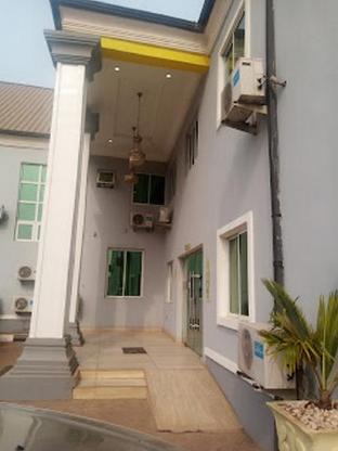 eleventh house hotel