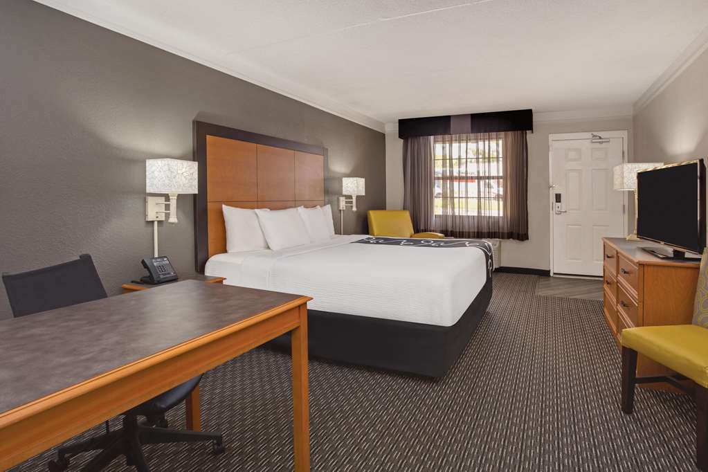 days inn by wyndham gainesville university i 75