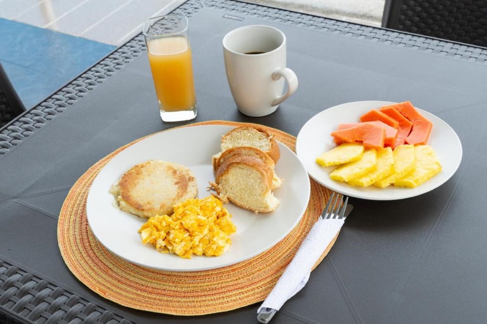 ayenda brisas del rio