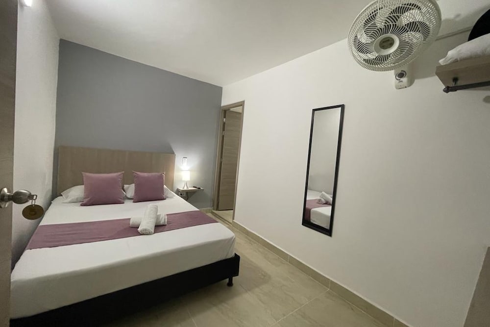 hotel 12 nights