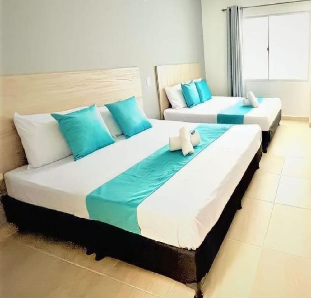 hotel 12 nights
